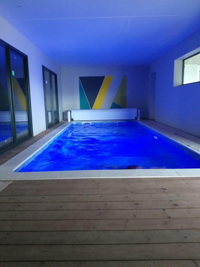 Maison Avec Piscine Interieure Privee Sans Vis A Vis Chauffee Toute L Annee Quievrecourt Exterior photo